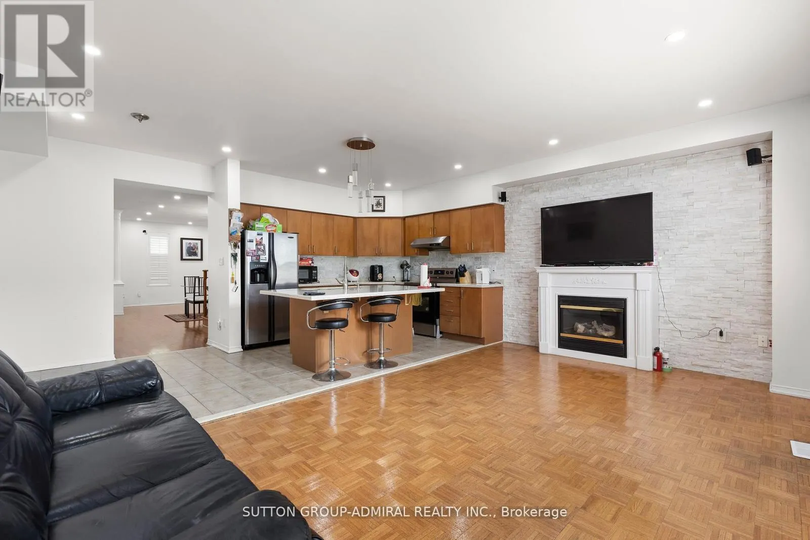 23 DELABO DRIVE