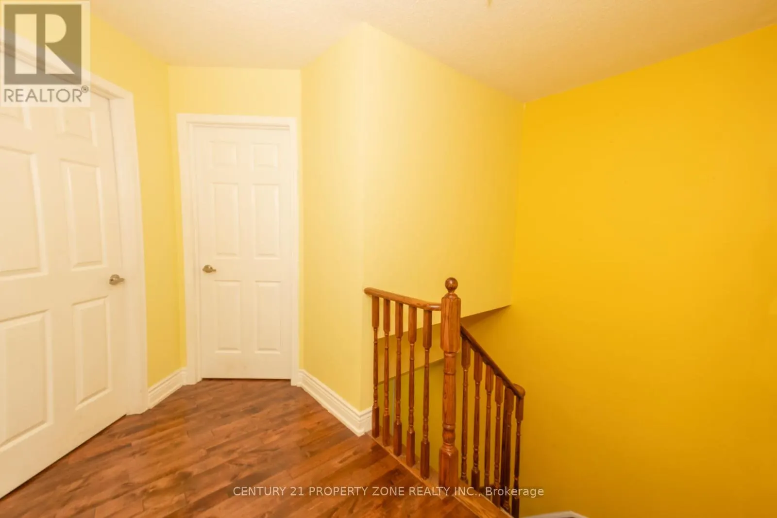 32 SUMMERDALE CRESCENT