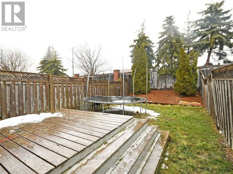 32 SUMMERDALE CRESCENT