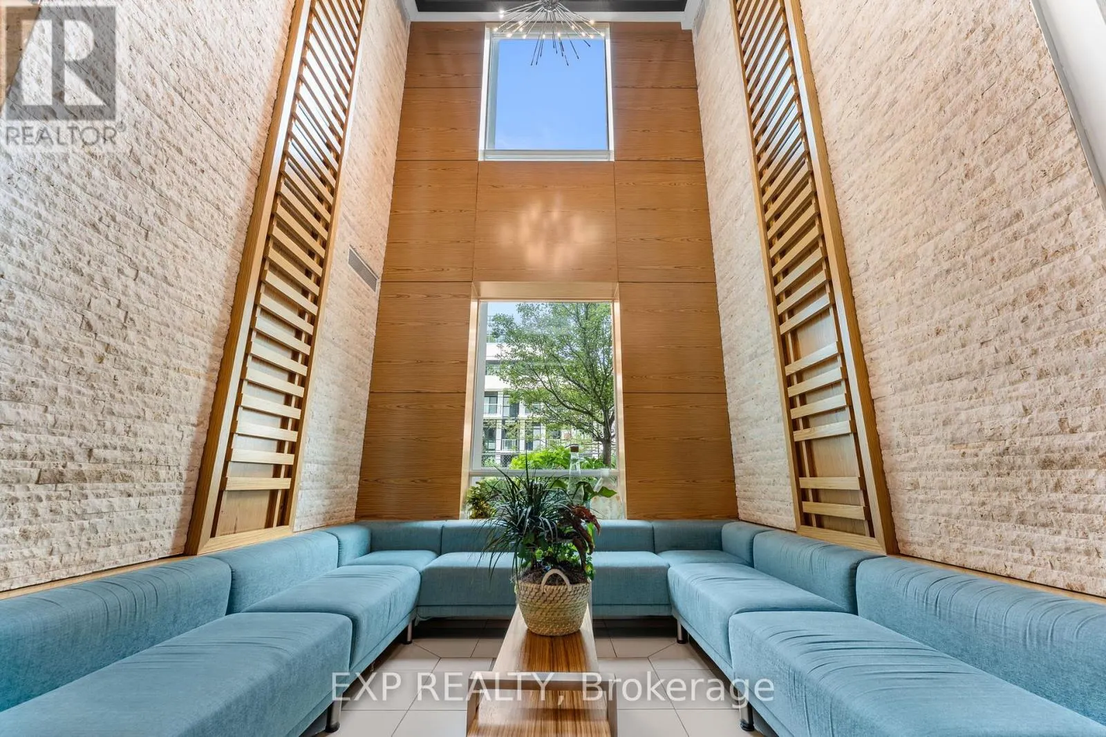 522 - 165 LEGION ROAD NORTH ROAD