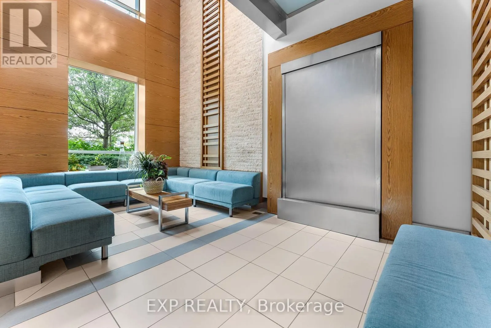 522 - 165 LEGION ROAD NORTH ROAD