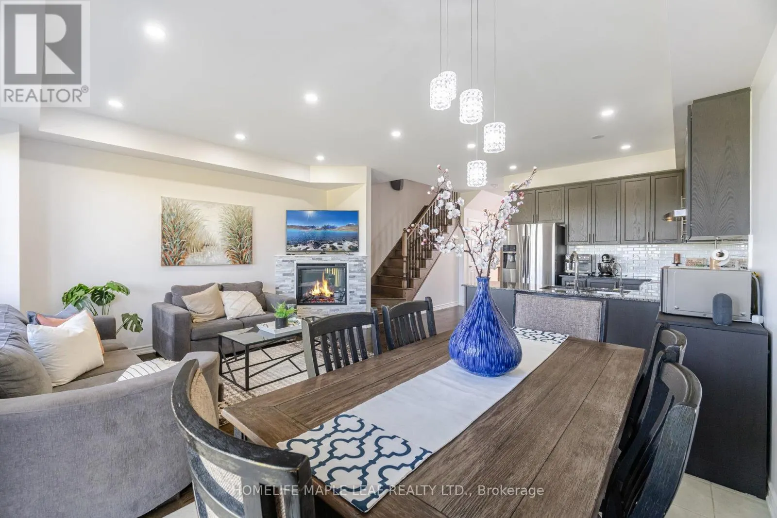 30 AGAVA STREET S