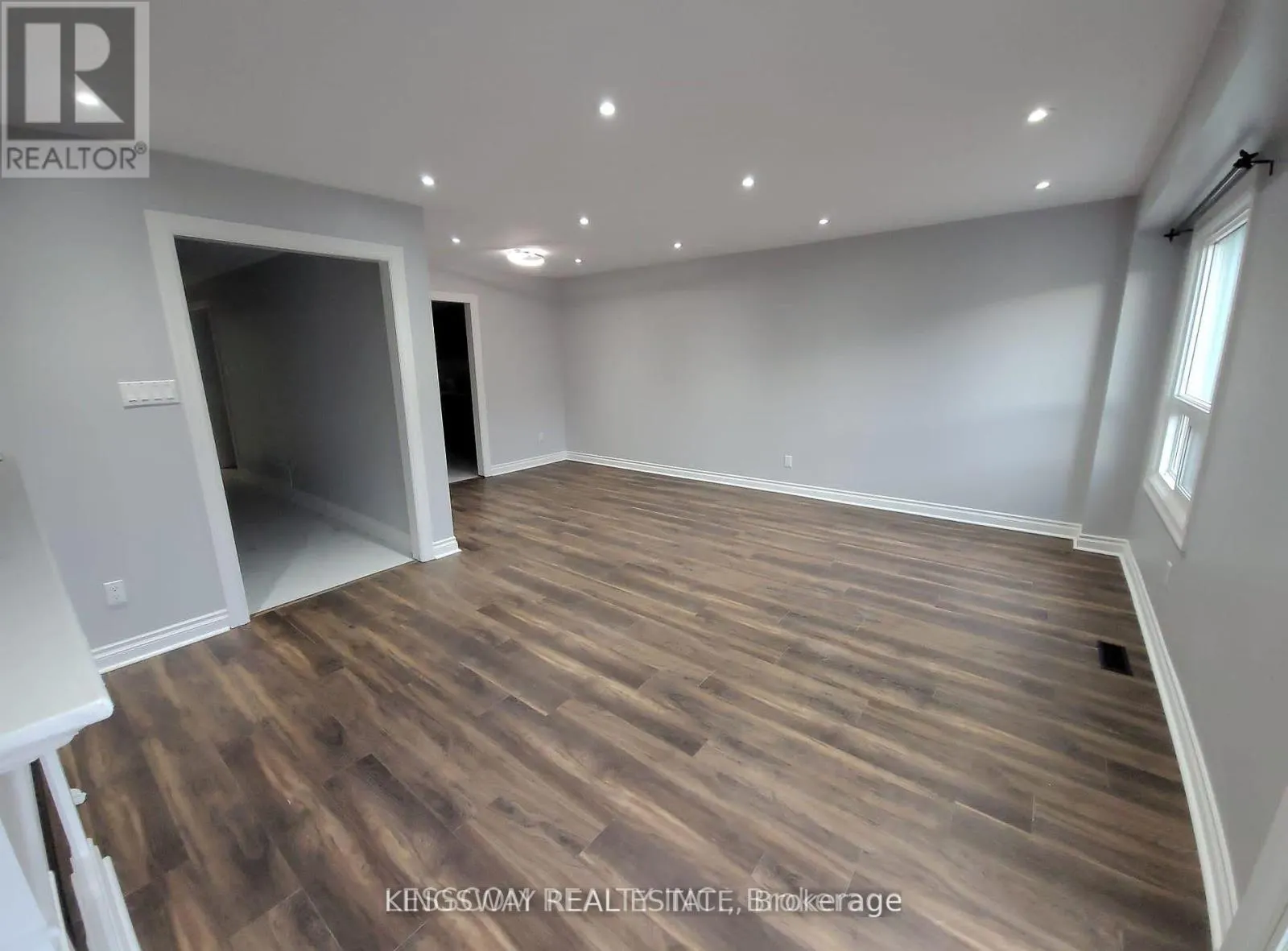 12 SILVERSTREAM ROAD