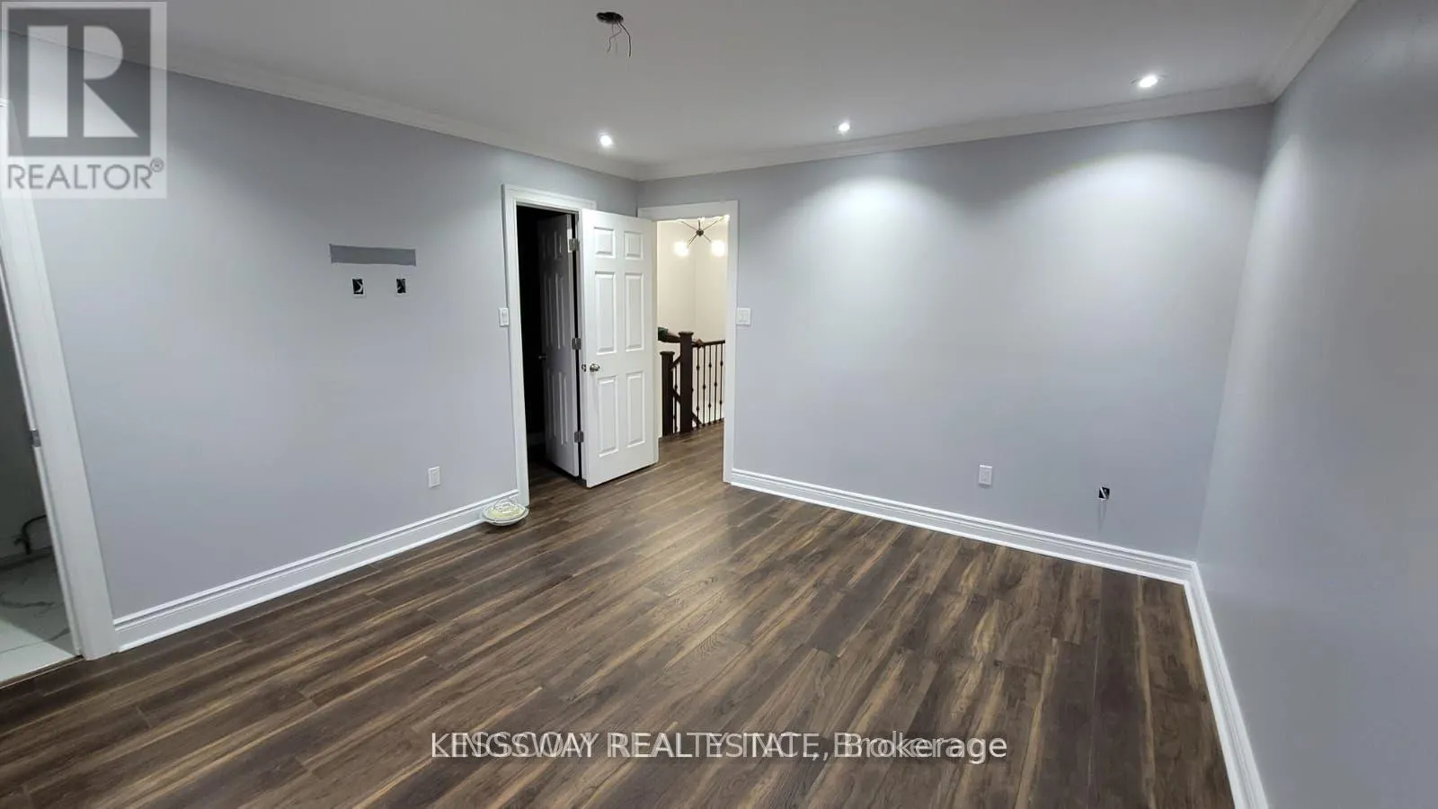 12 SILVERSTREAM ROAD