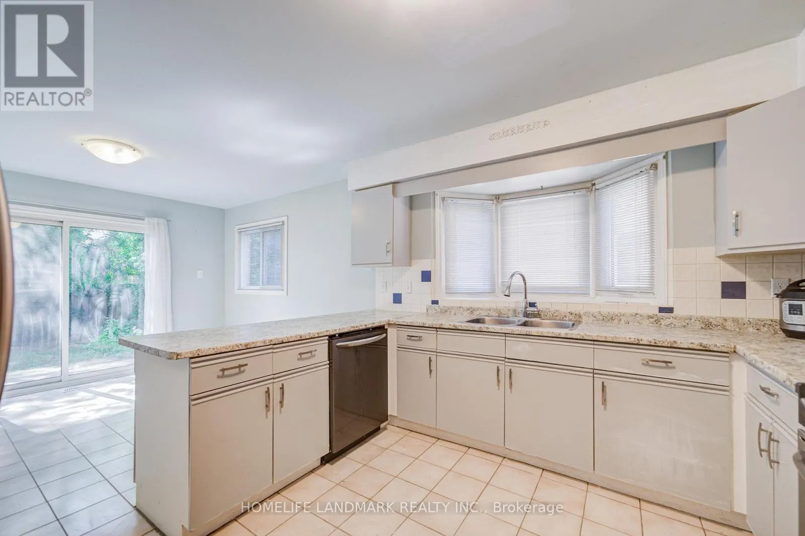 1194 FAIRMEADOW TRAIL