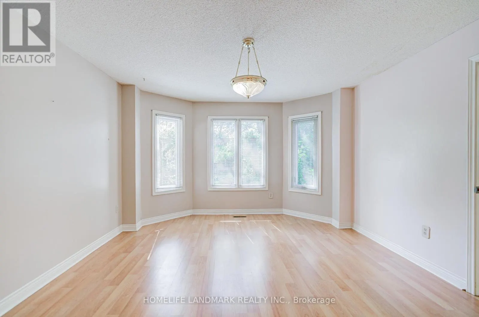 1194 FAIRMEADOW TRAIL