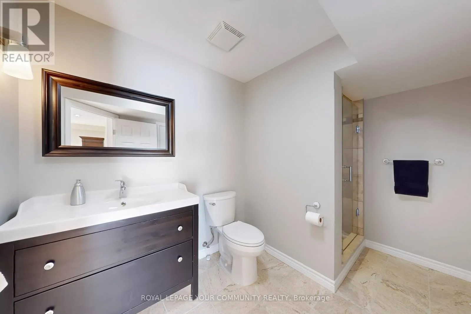 6 - 10 REDDINGTON DRIVE
