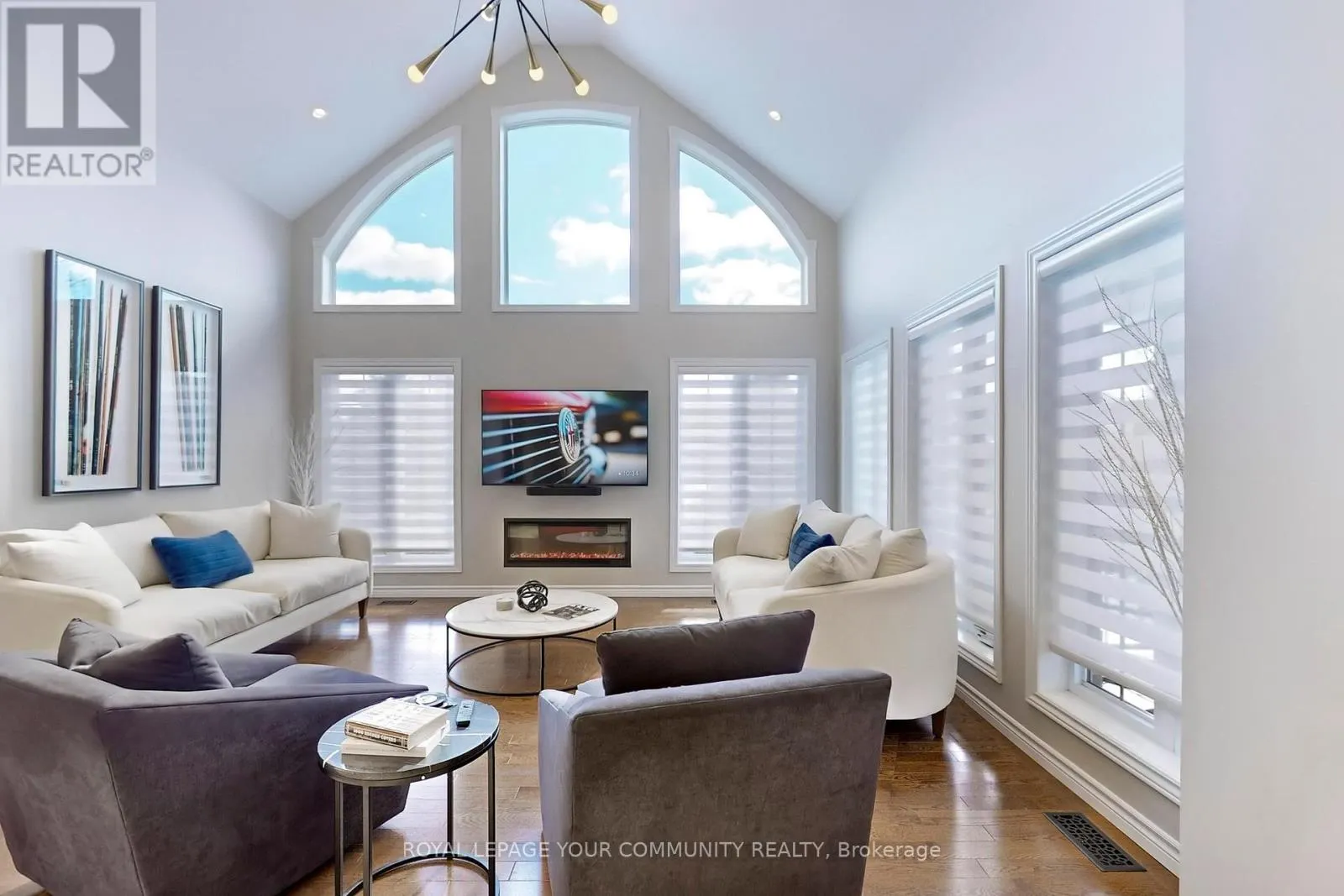6 - 10 REDDINGTON DRIVE