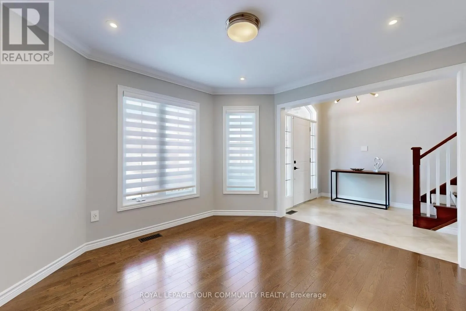 6 - 10 REDDINGTON DRIVE