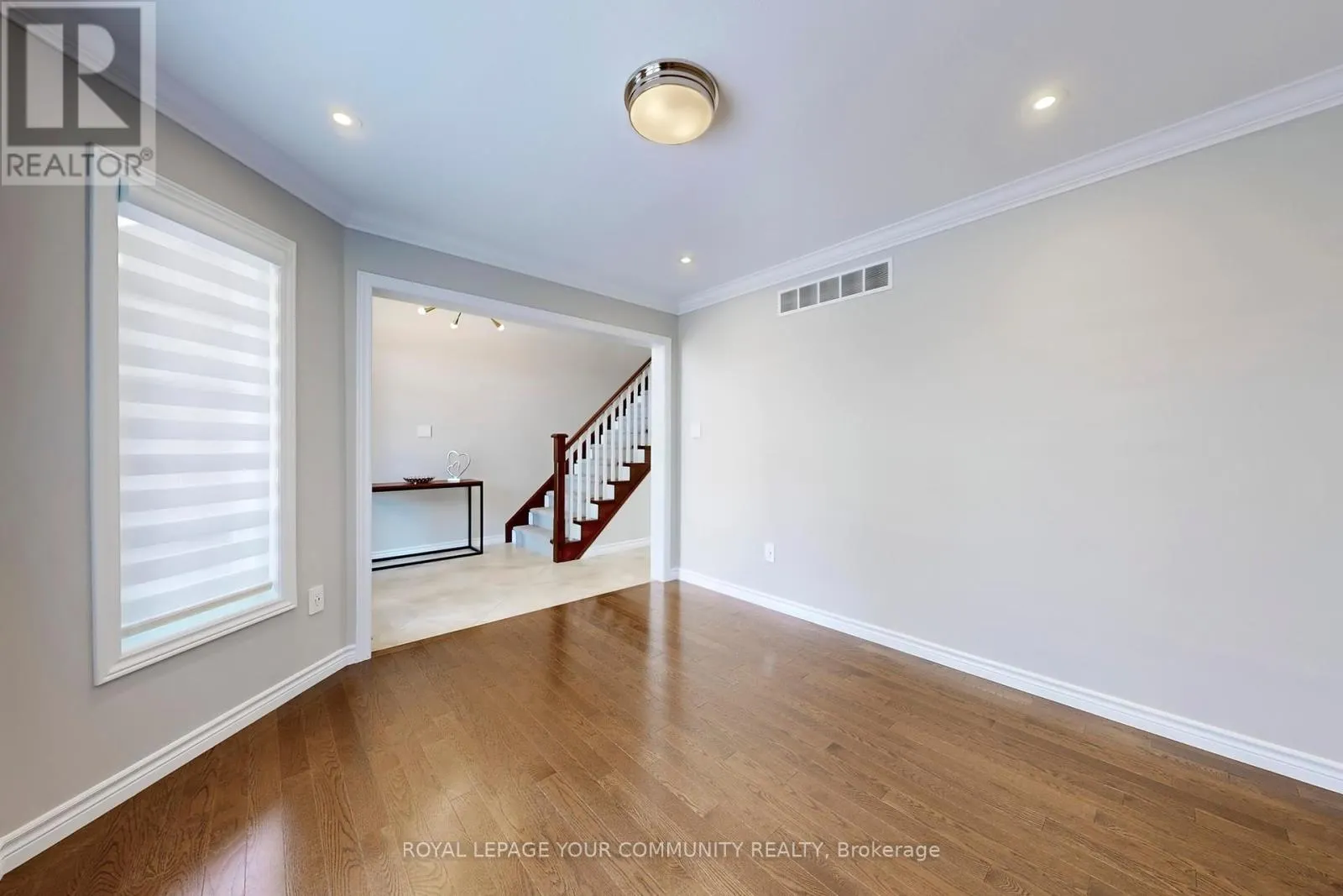 6 - 10 REDDINGTON DRIVE
