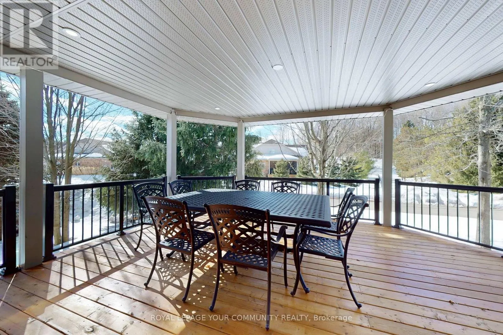 6 - 10 REDDINGTON DRIVE
