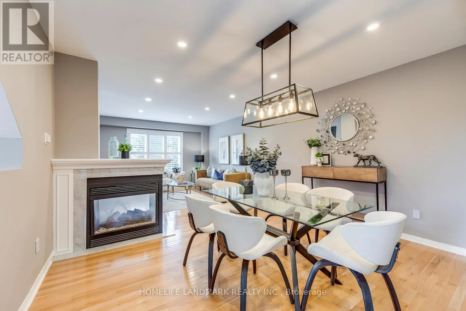 2503 GILL CRESCENT