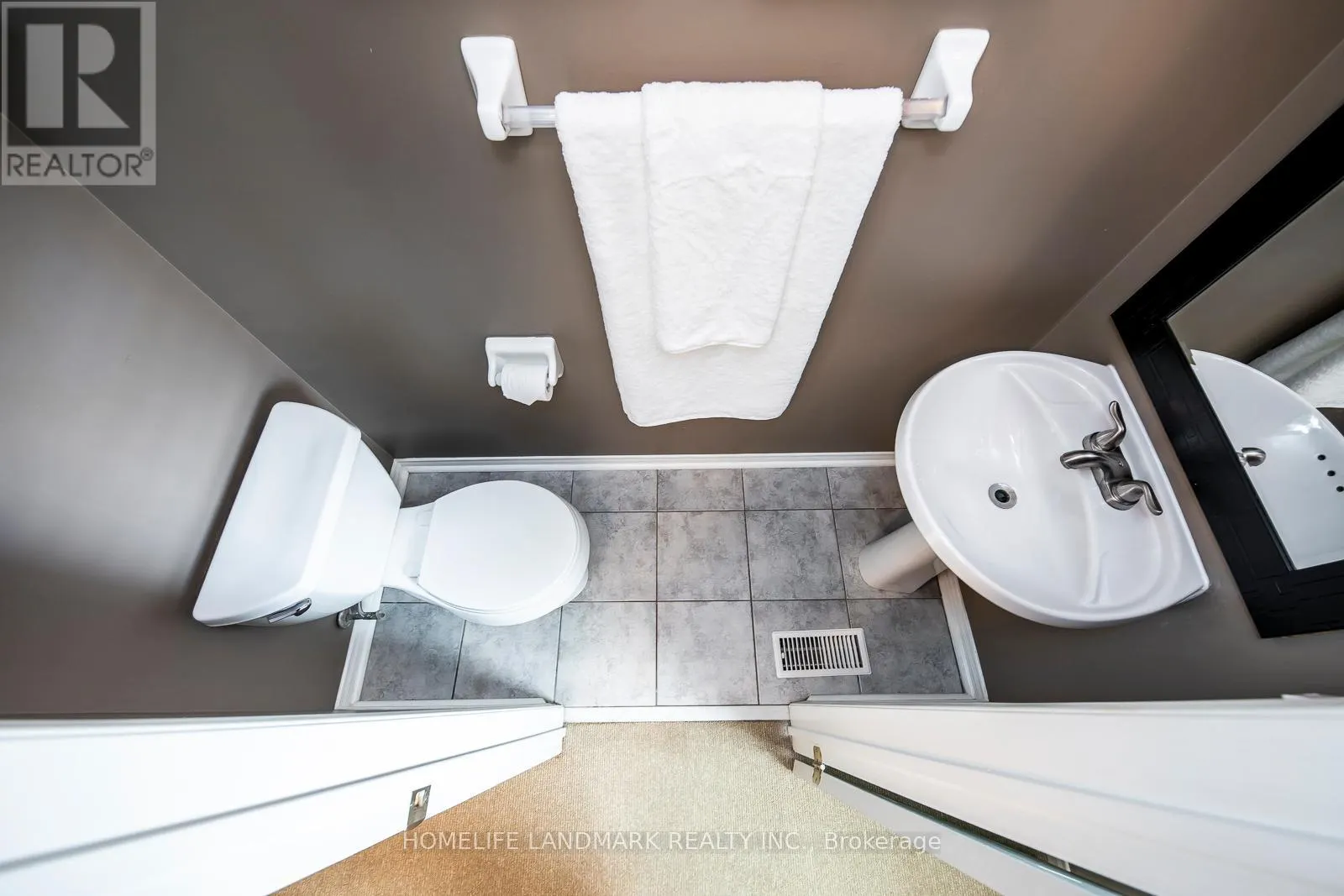 2503 GILL CRESCENT