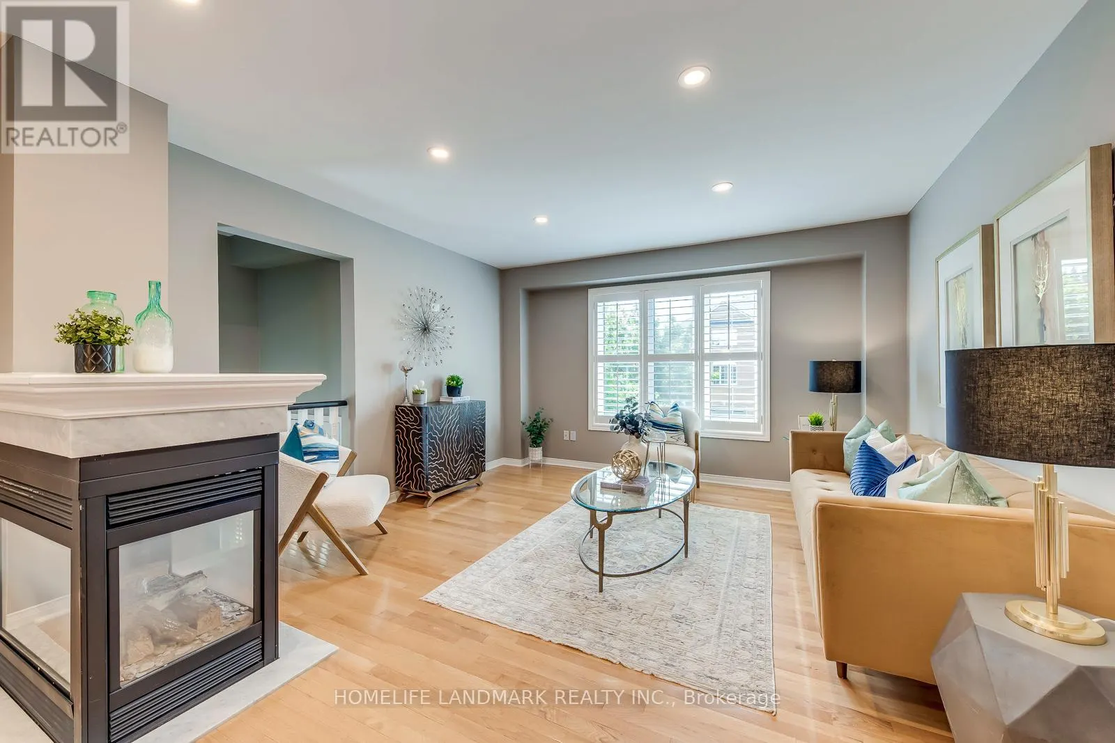 2503 GILL CRESCENT