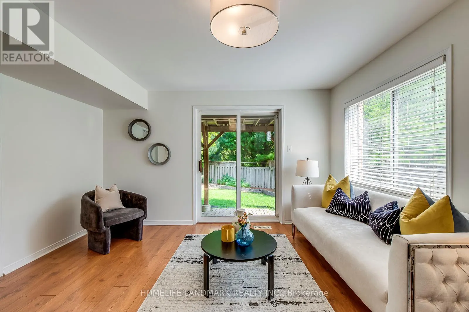 2503 GILL CRESCENT