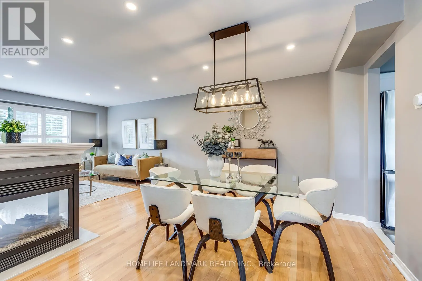 2503 GILL CRESCENT