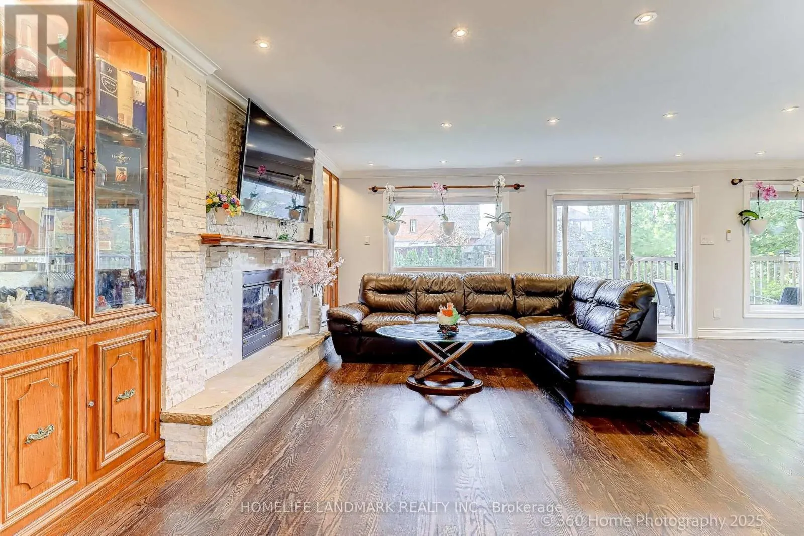 123 QUEENS DRIVE