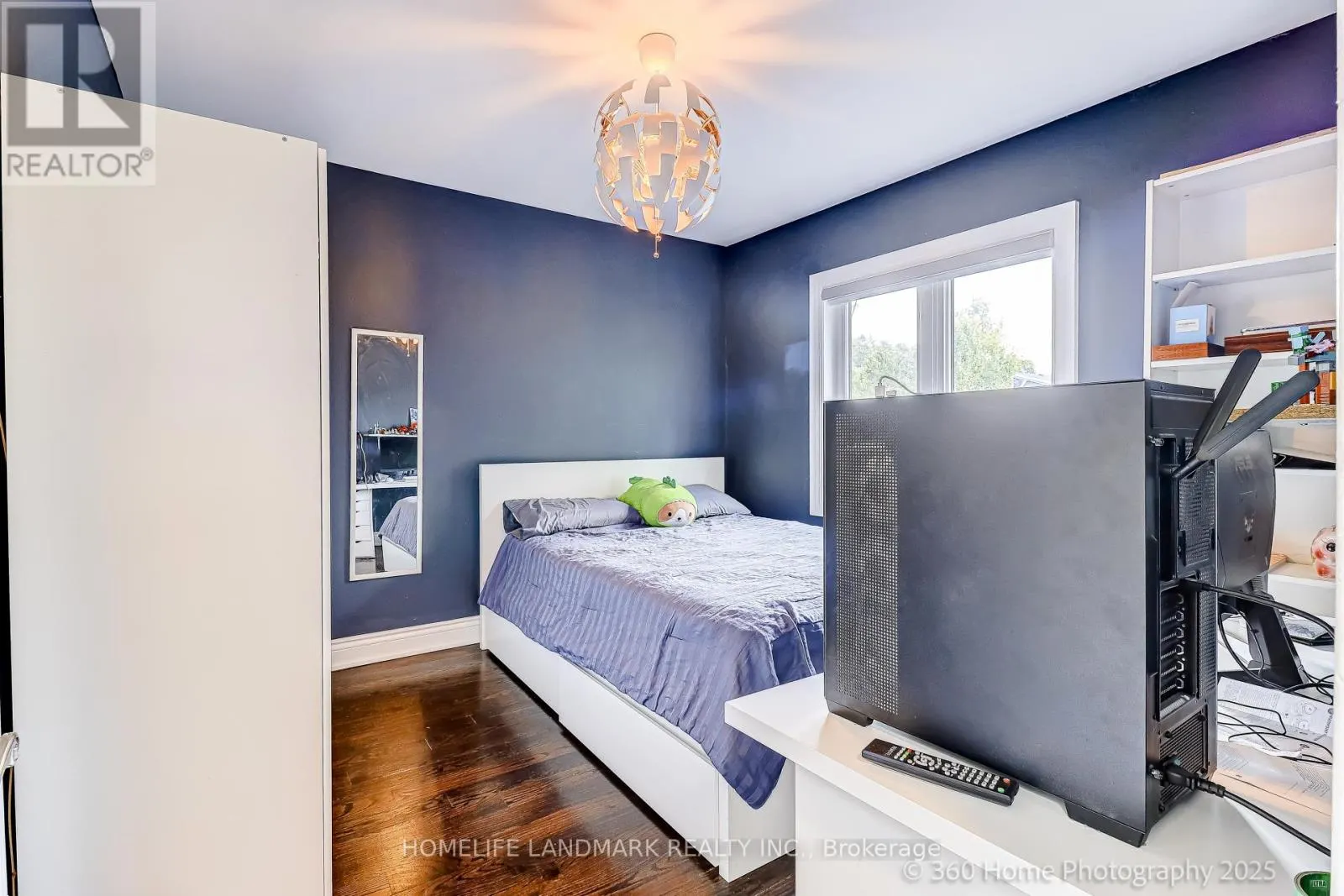 123 QUEENS DRIVE