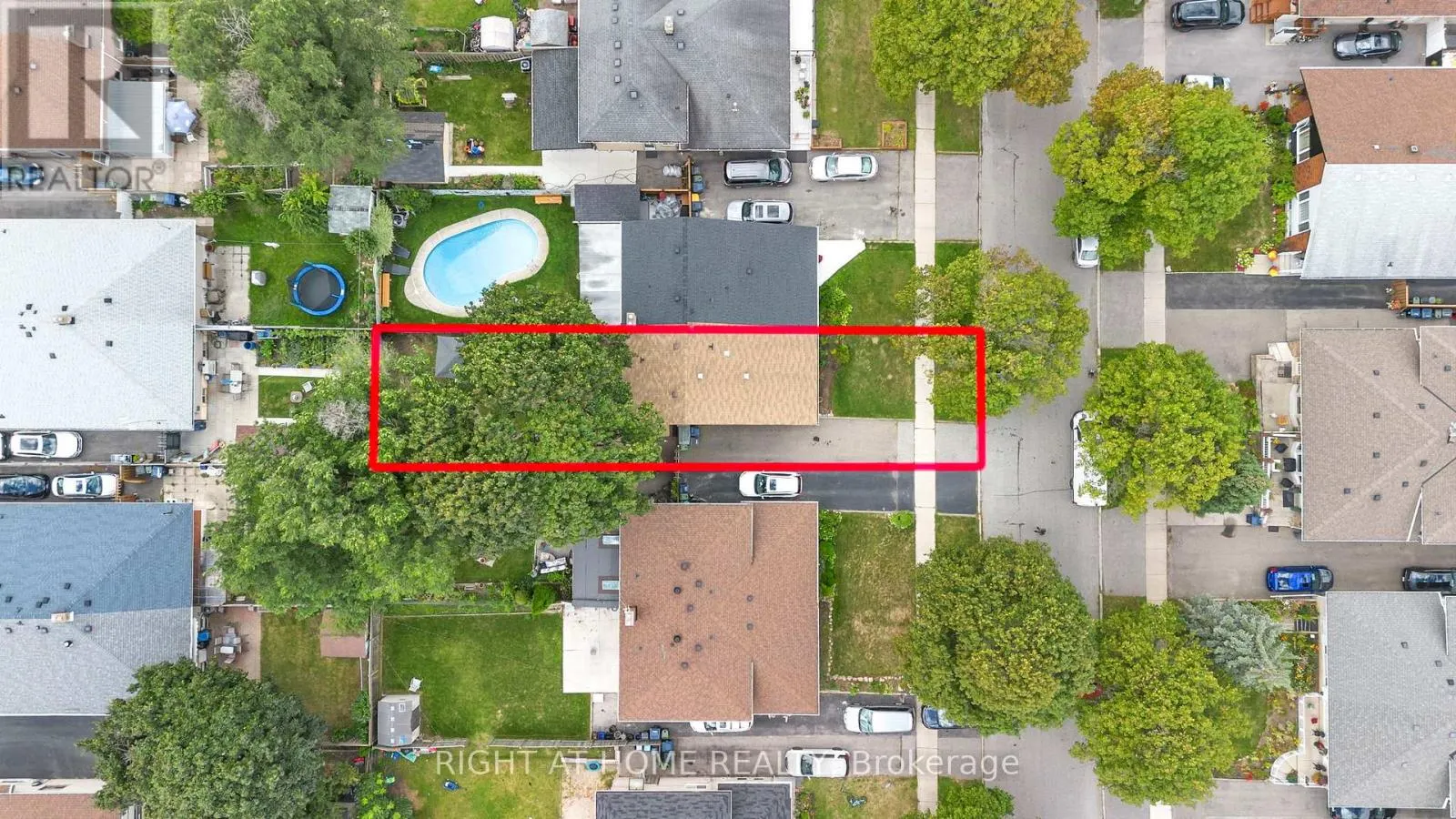 19 DUNSANY CRESCENT