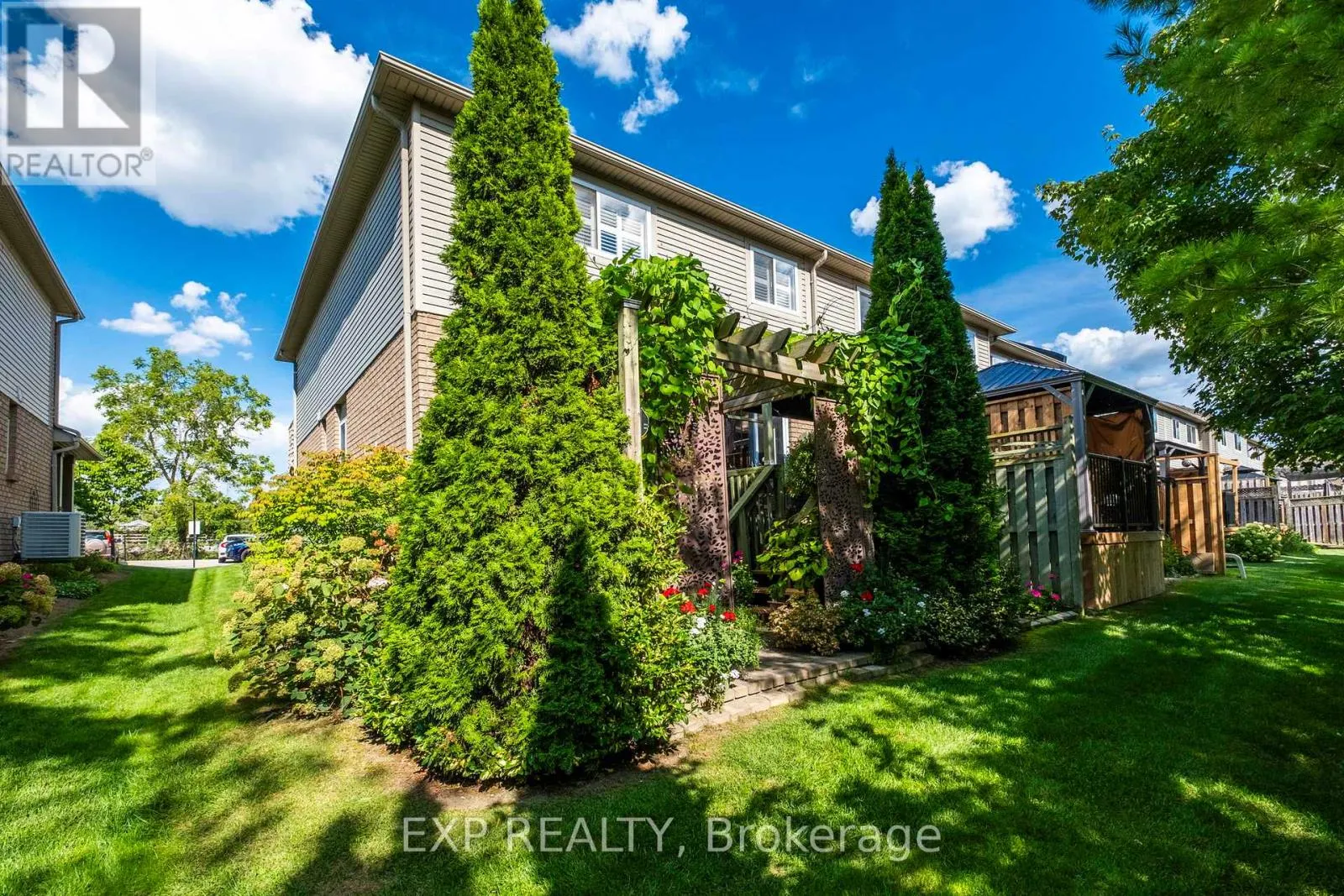 22 - 130 ROBERT STREET