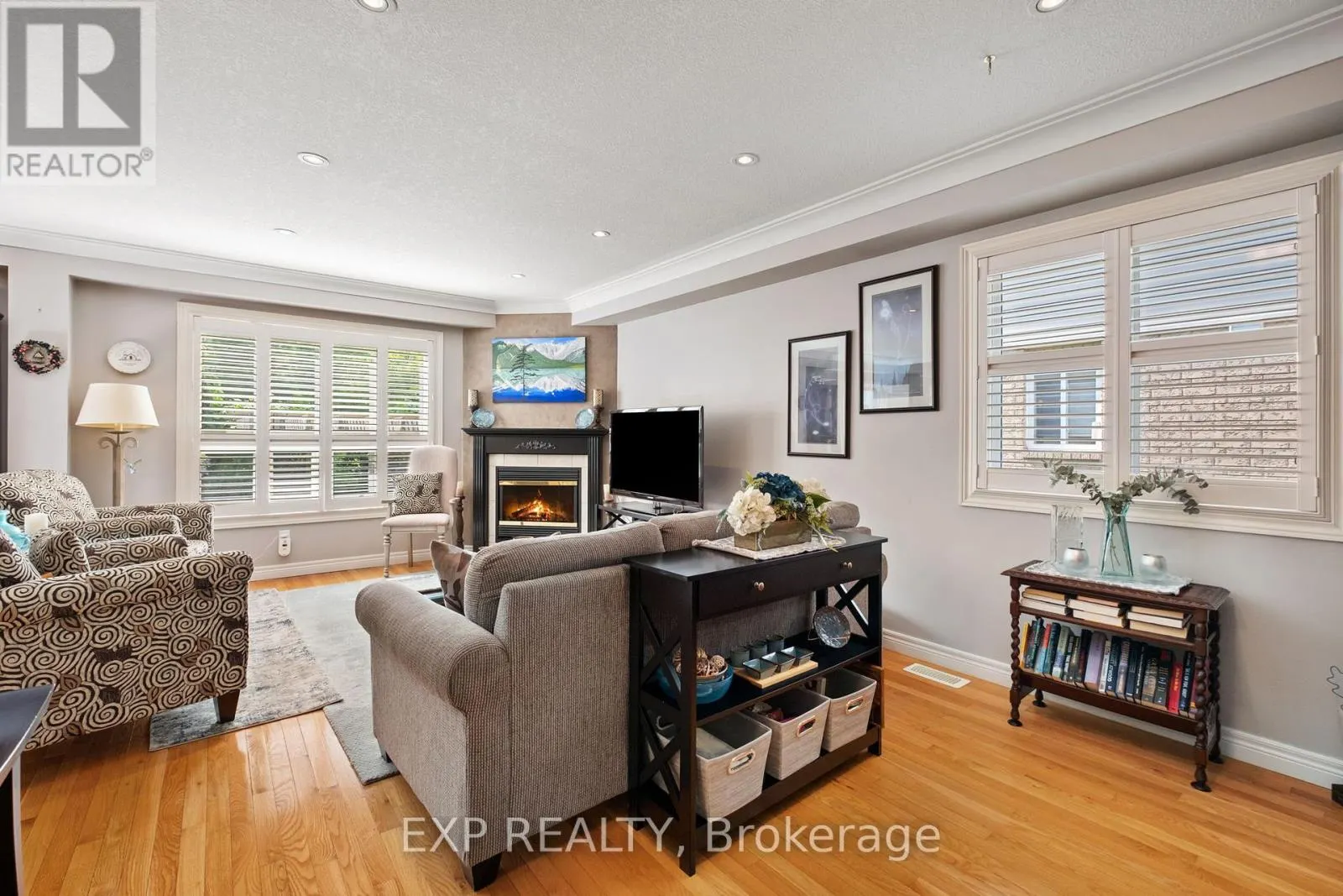 22 - 130 ROBERT STREET