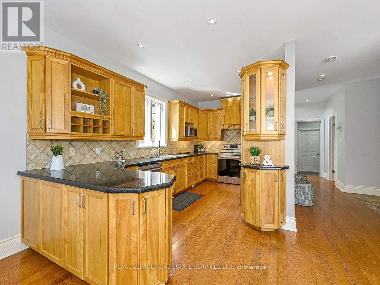 37 MAYDOLPH ROAD