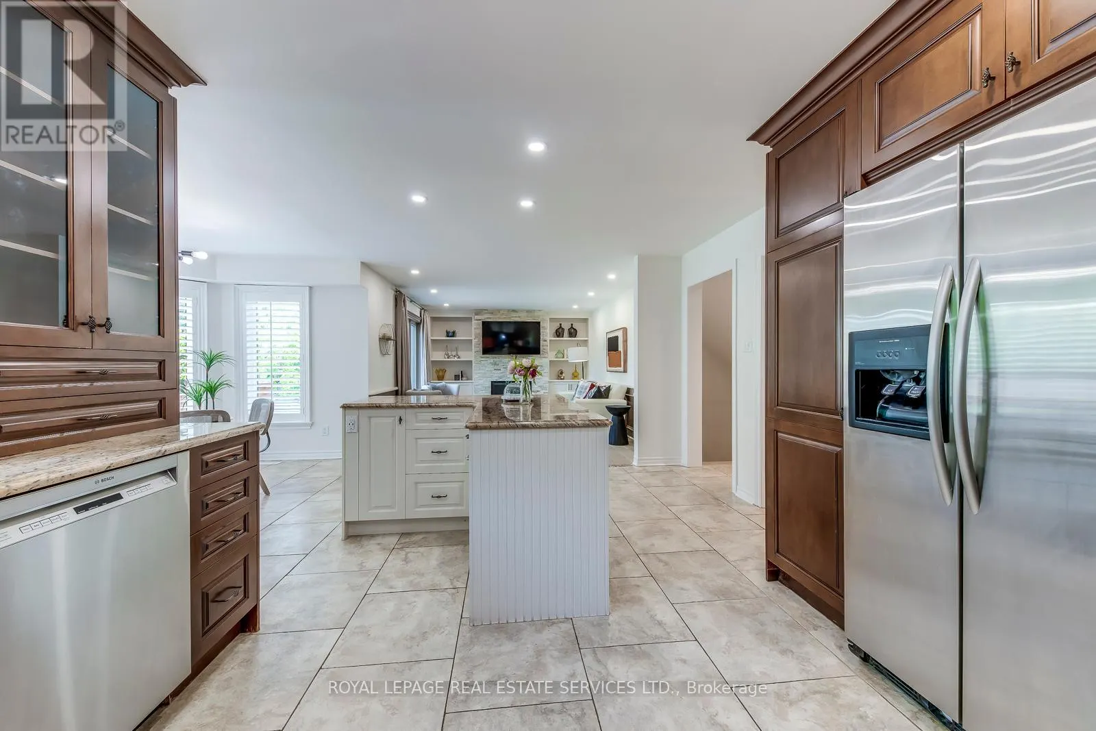 1387 BAYSHIRE DRIVE