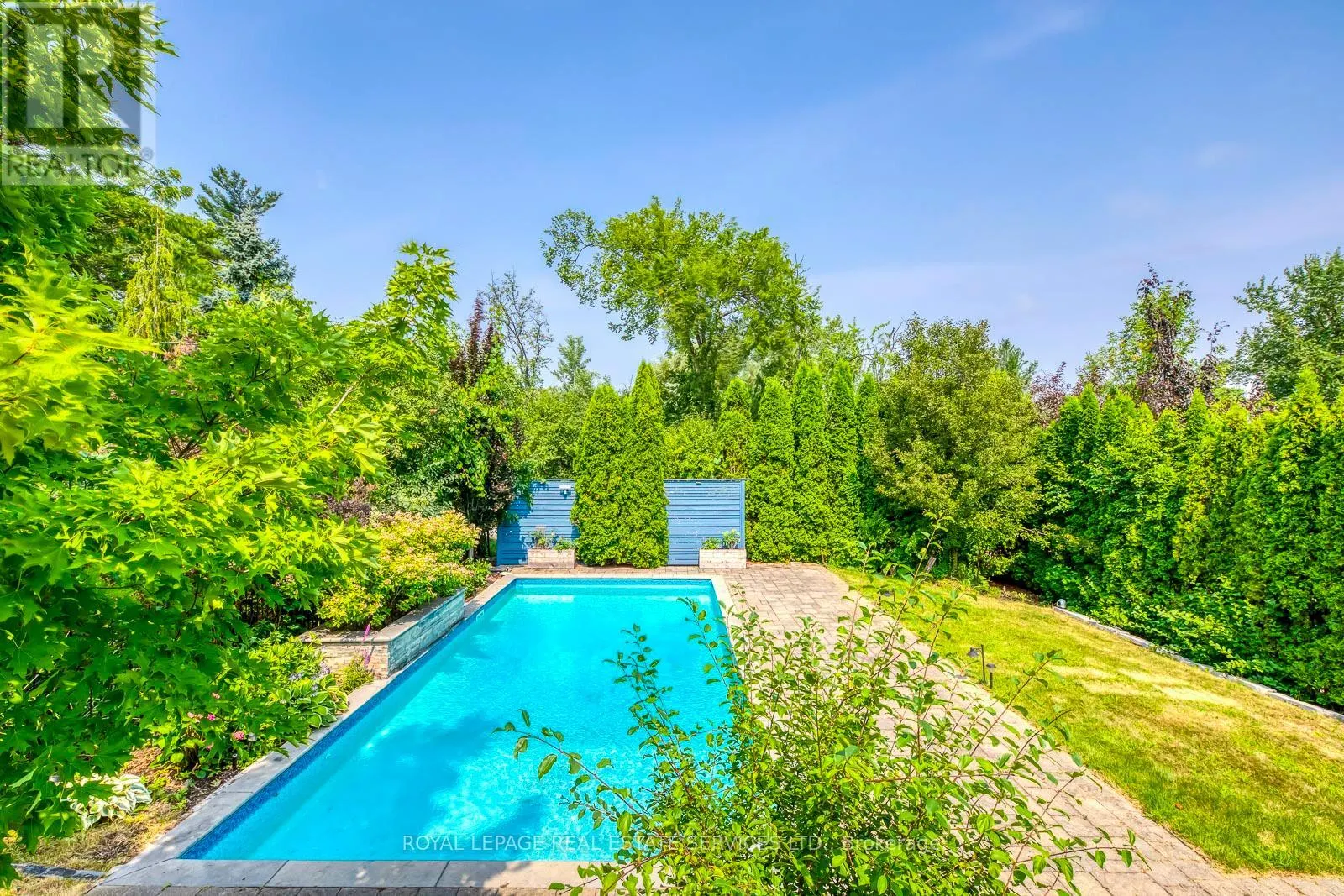 1387 BAYSHIRE DRIVE