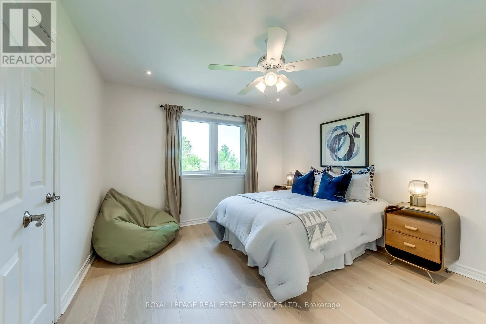 1387 BAYSHIRE DRIVE
