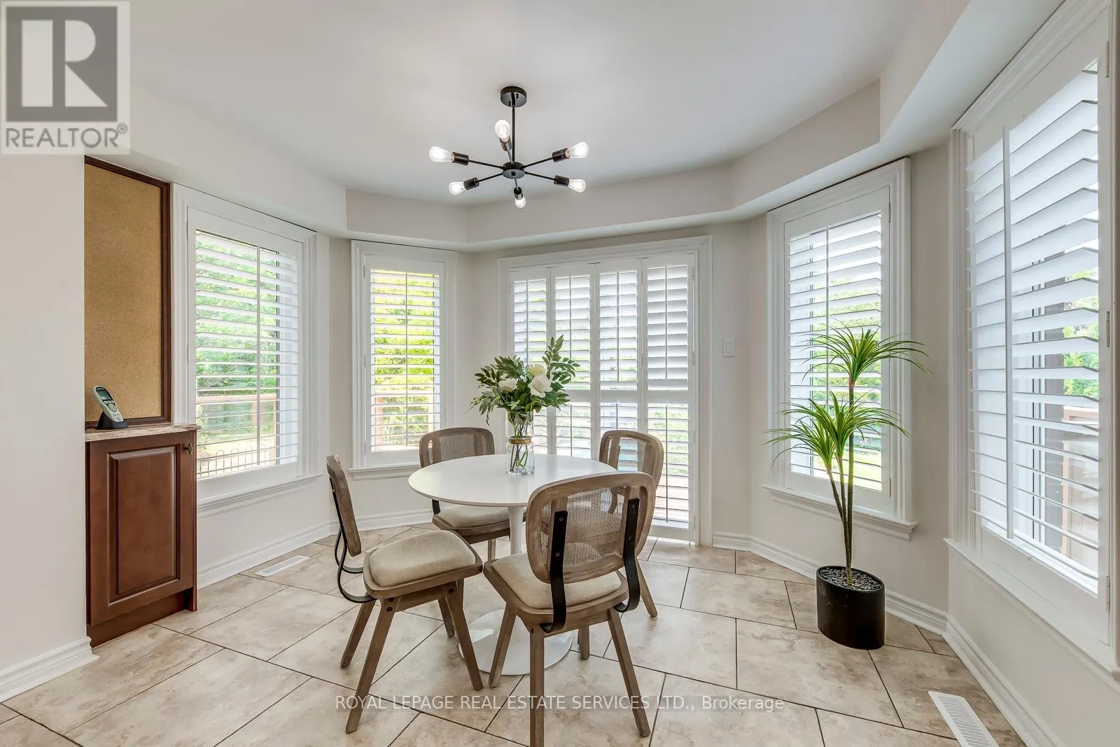 1387 BAYSHIRE DRIVE