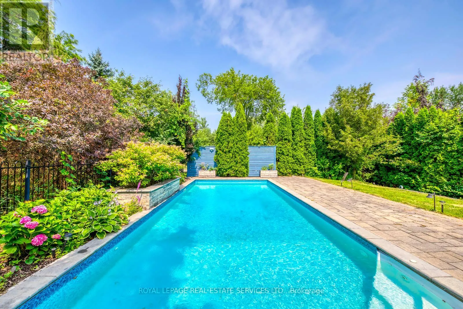 1387 BAYSHIRE DRIVE