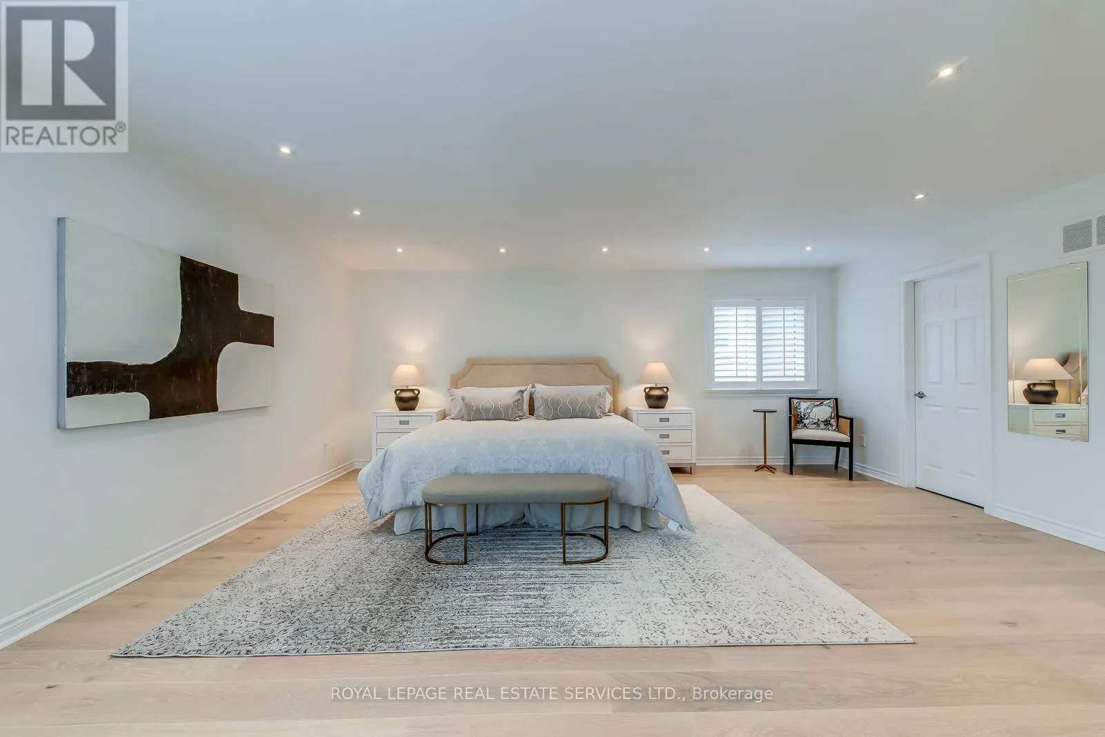 1387 BAYSHIRE DRIVE