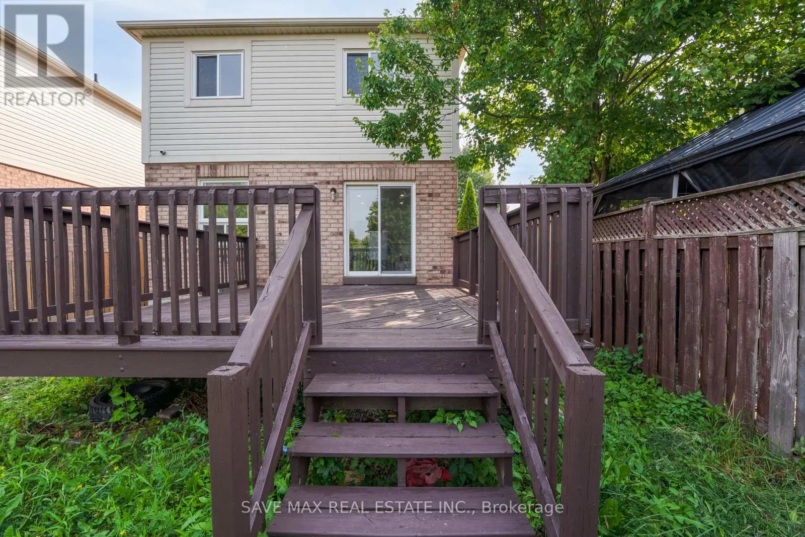 33 HEATHWOOD DRIVE