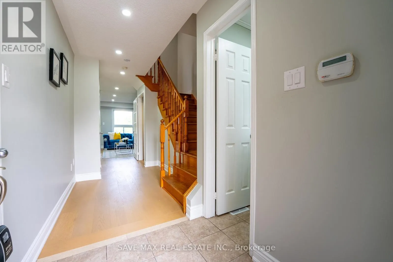 33 HEATHWOOD DRIVE