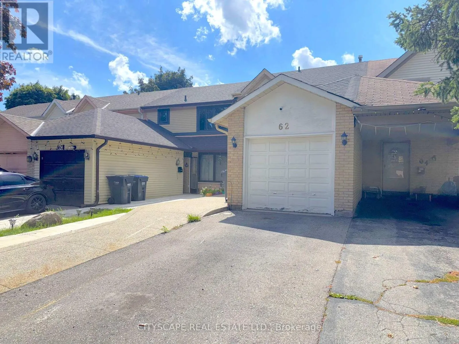 62 BARRINGTON CRESCENT