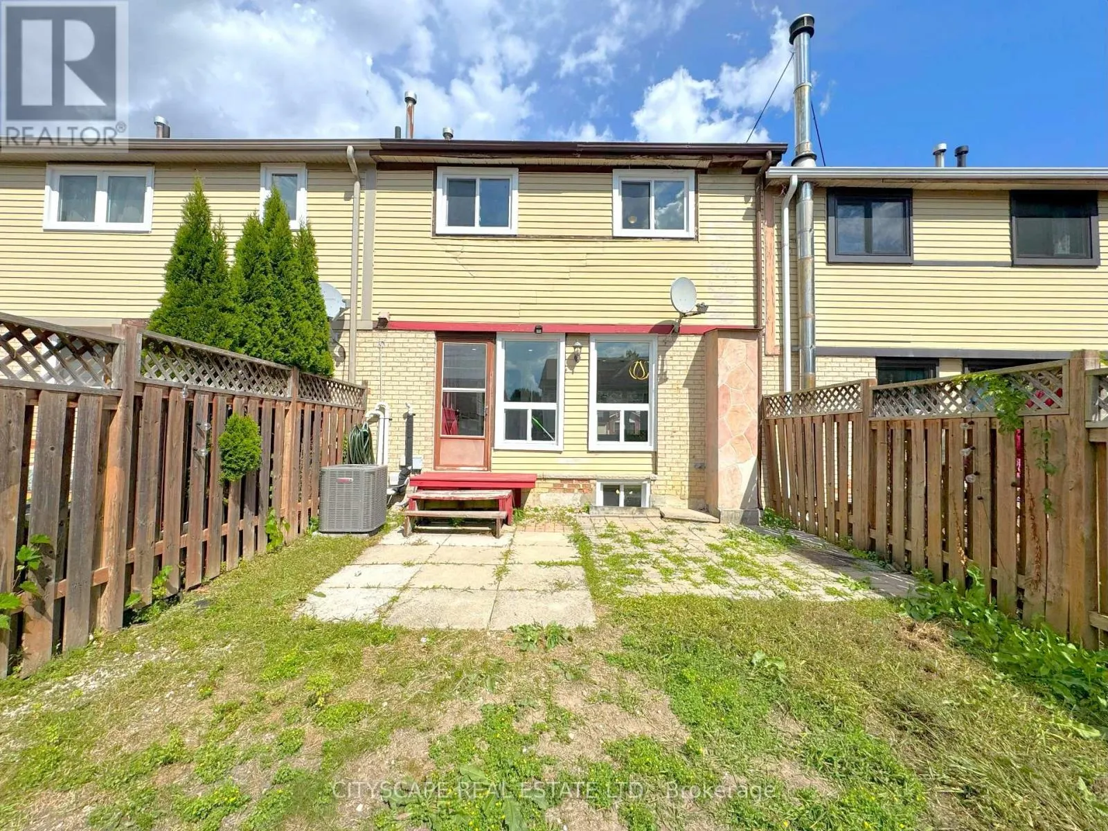 62 BARRINGTON CRESCENT