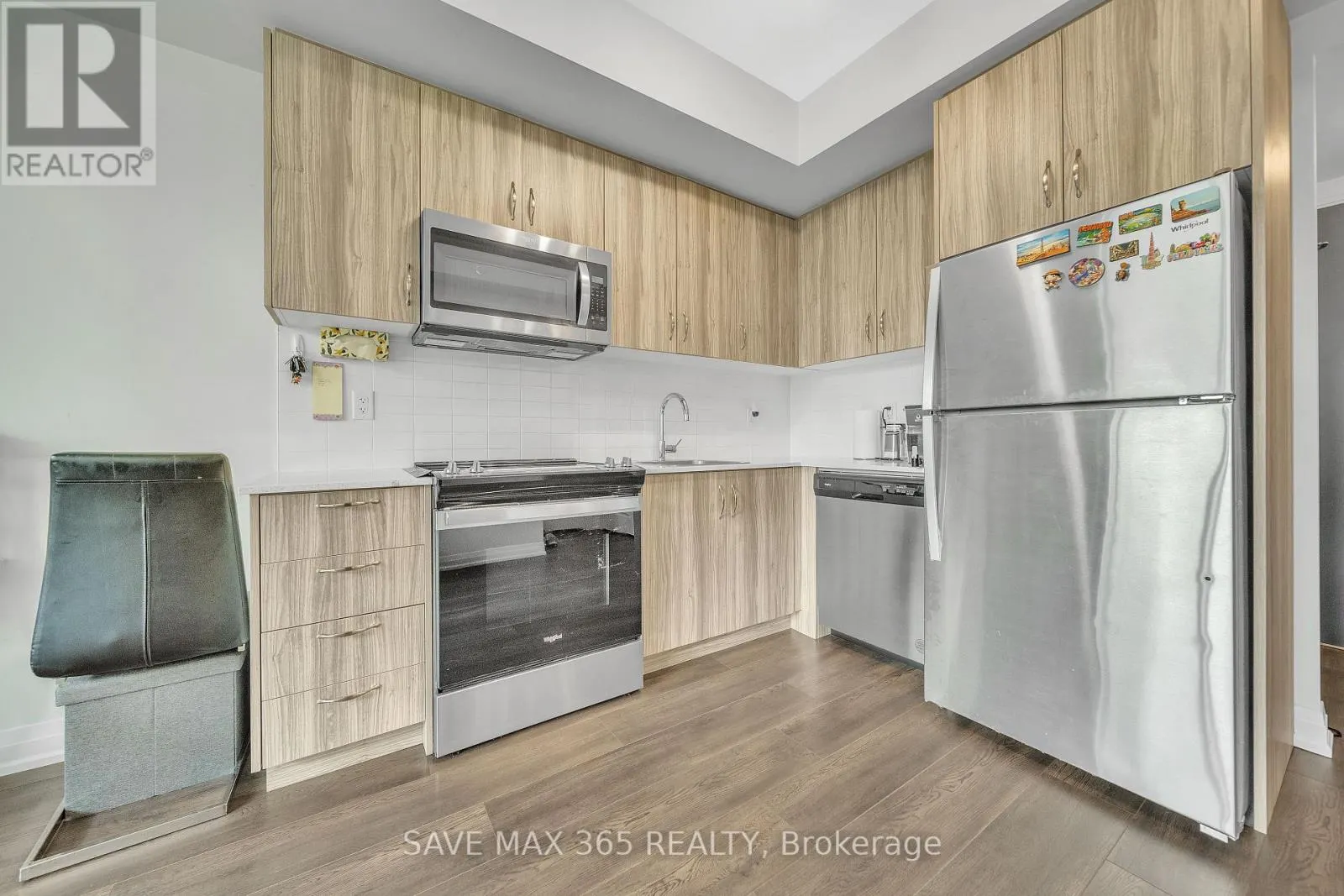 121 - 95 ATTMAR DRIVE