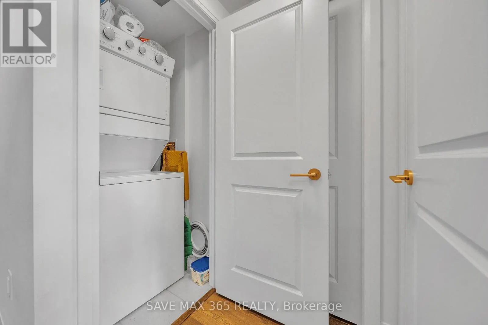 121 - 95 ATTMAR DRIVE