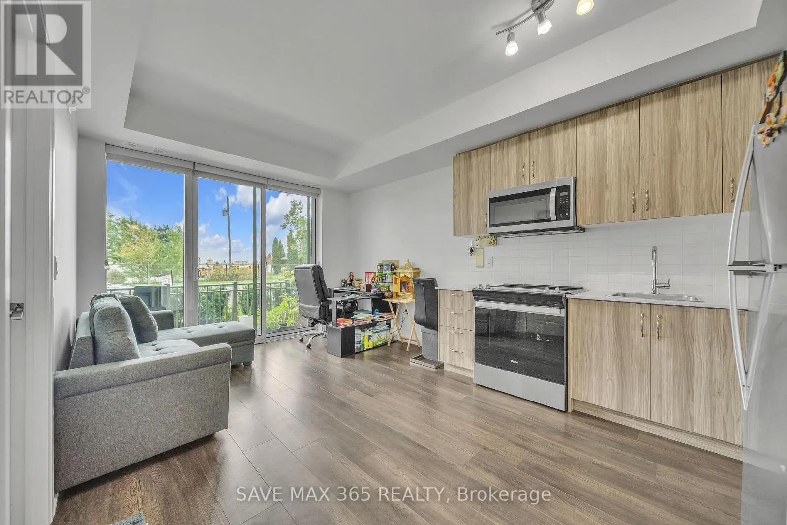 121 - 95 ATTMAR DRIVE