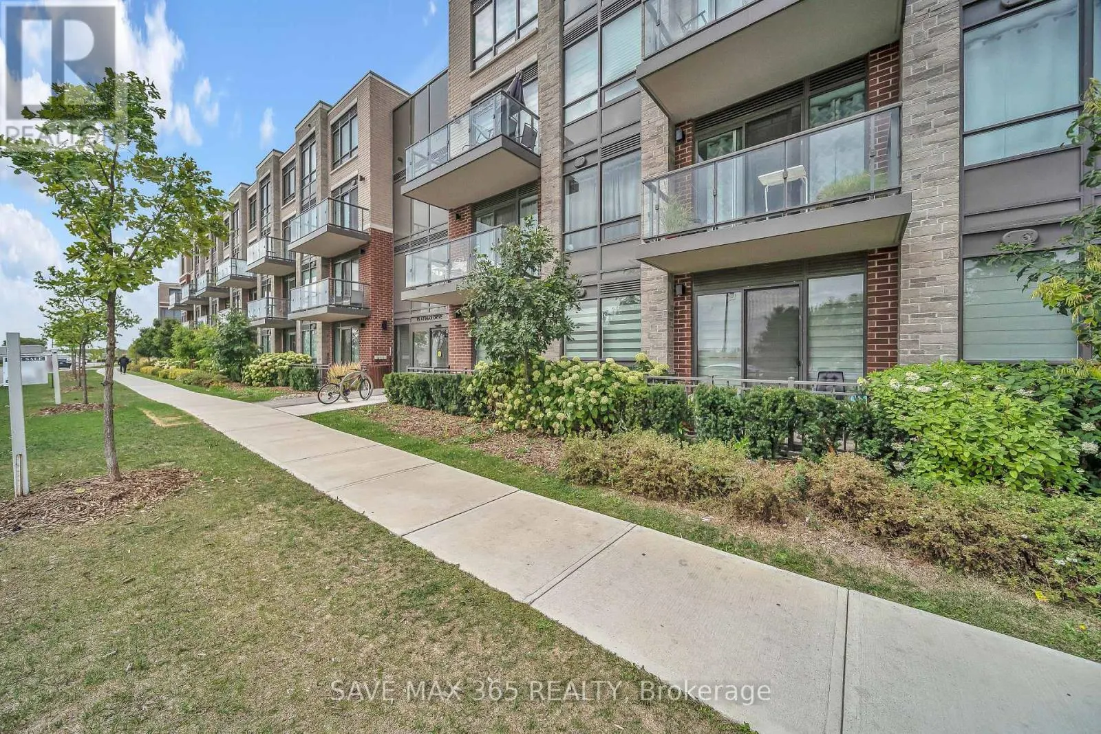 121 - 95 ATTMAR DRIVE