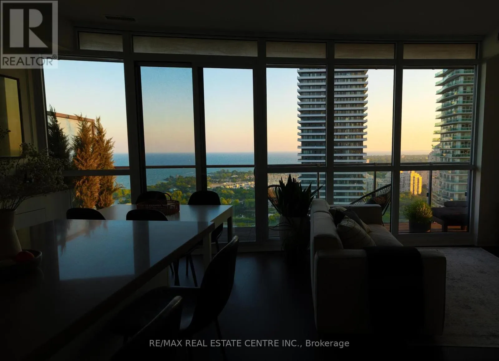 3005 - 59 ANNIE CRAIG DRIVE