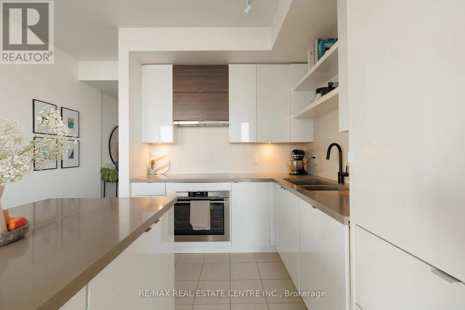 3005 - 59 ANNIE CRAIG DRIVE