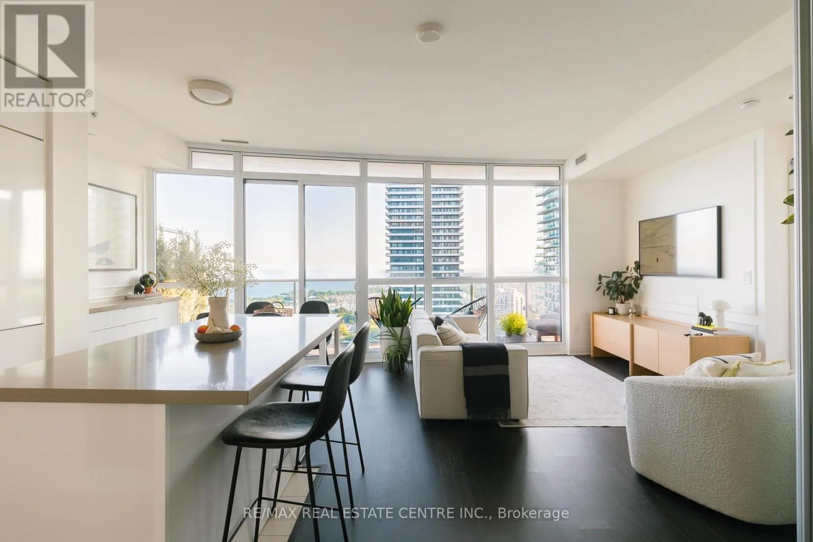 3005 - 59 ANNIE CRAIG DRIVE
