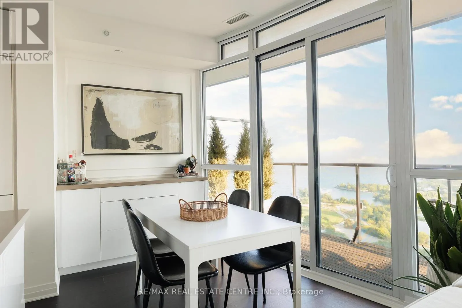 3005 - 59 ANNIE CRAIG DRIVE