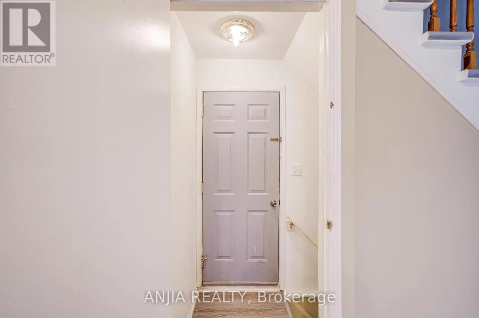 550 BLUESKY CRESCENT