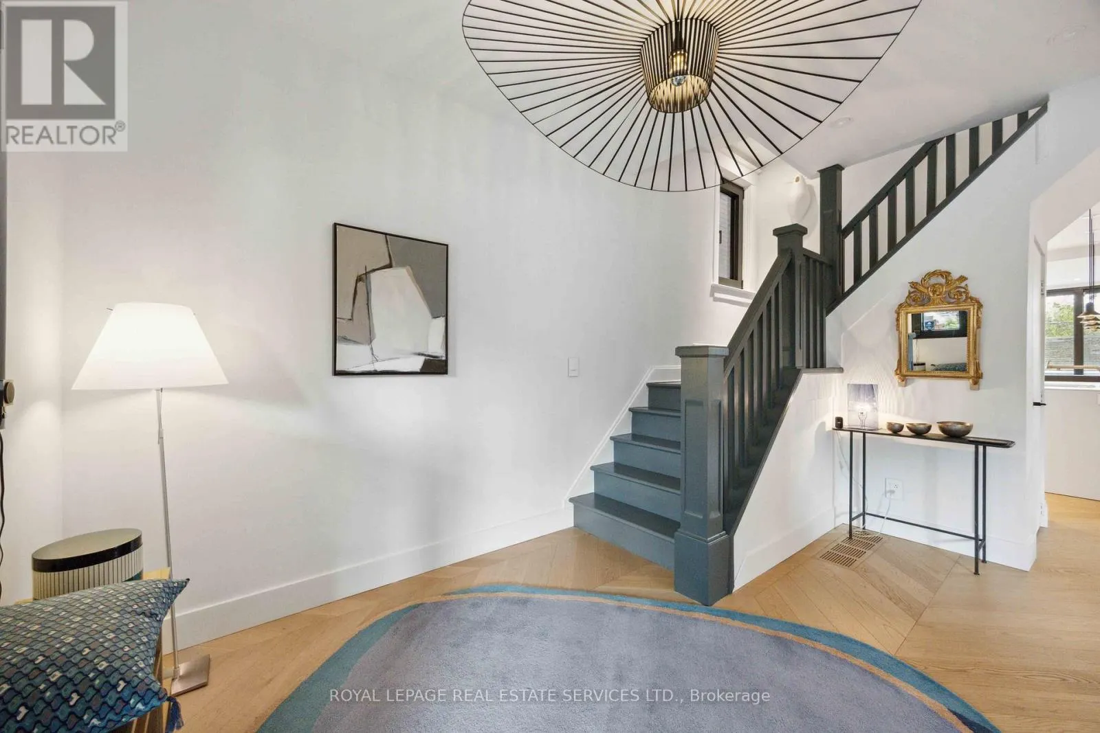 427 ANNETTE STREET