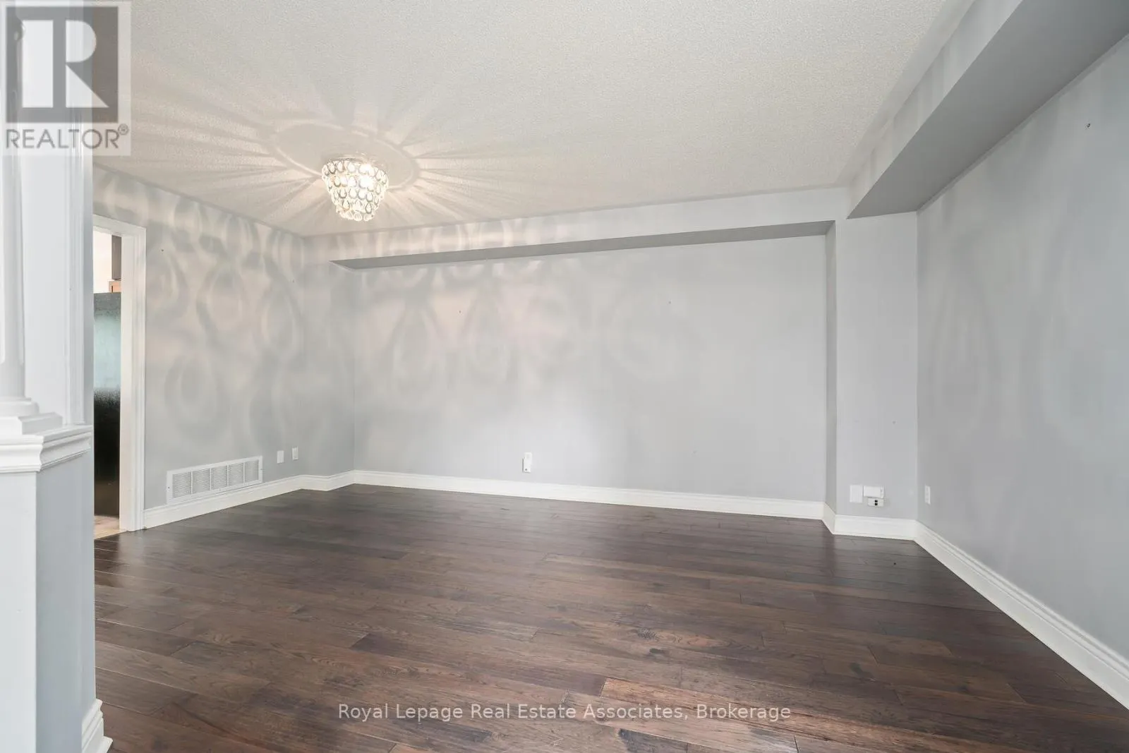 149 MOWAT CRESCENT