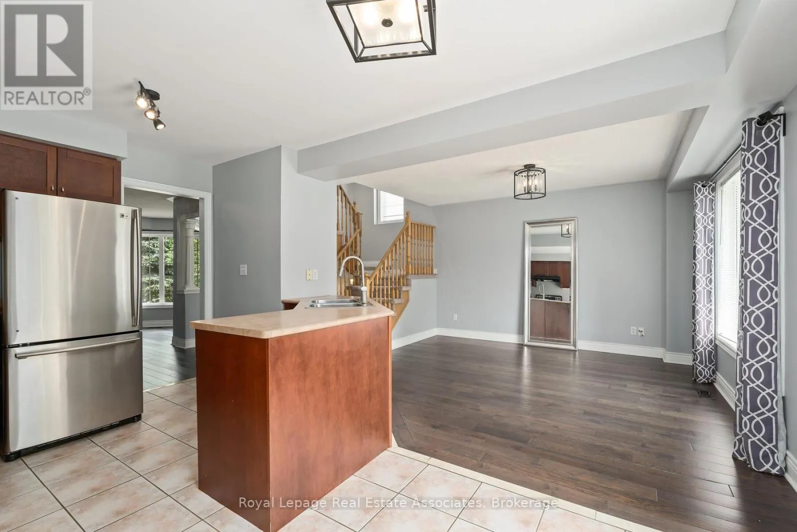 149 MOWAT CRESCENT