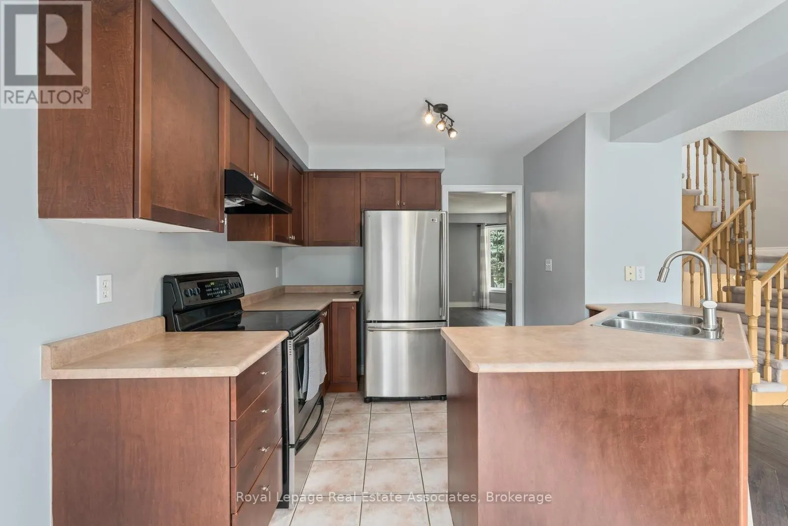 149 MOWAT CRESCENT