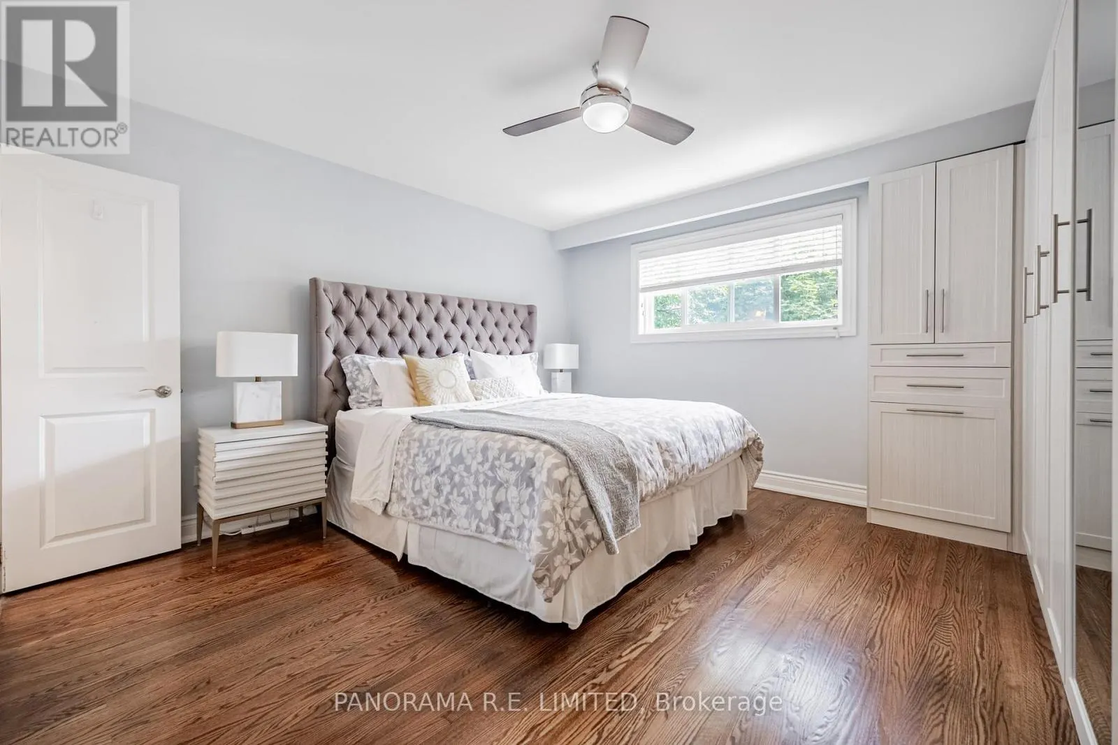 3264 LONEFEATHER CRESCENT